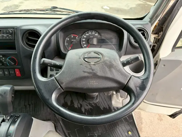 日野 デュトロ TKG-XZU710Mの写真26