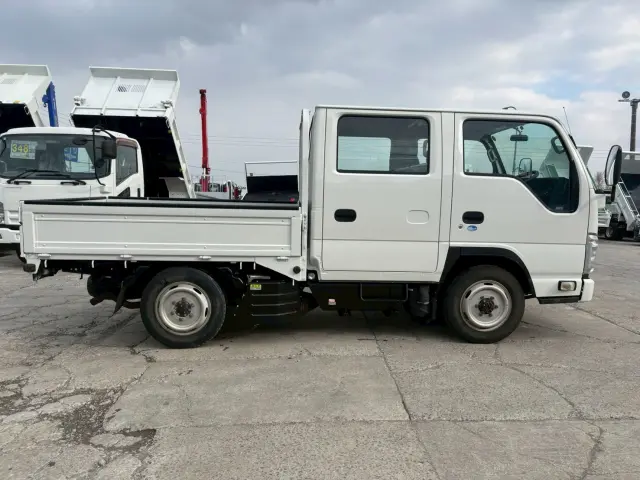 いすゞ エルフ TKG-NHS85A(4WD)の写真4