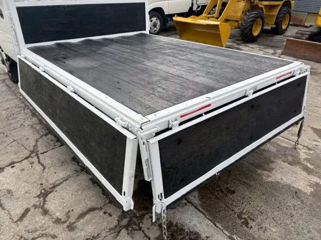 いすゞ エルフ TKG-NHS85A(4WD)の写真9