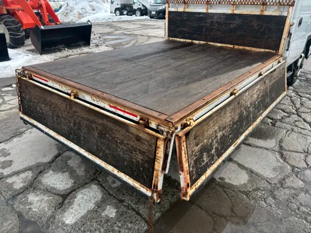 いすゞ エルフ TKG-NHS85A(4WD)の写真10