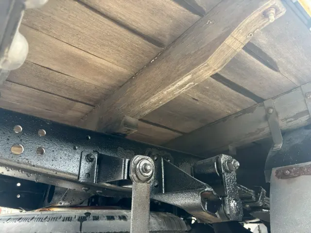 いすゞ エルフ TKG-NHS85A(4WD)の写真11