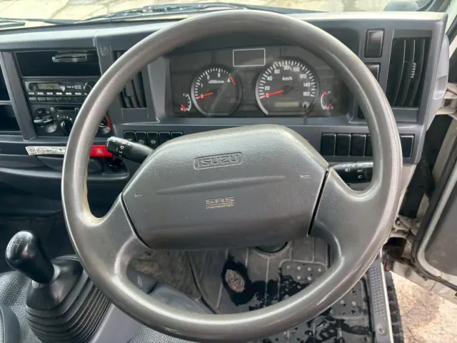 いすゞ エルフ TKG-NHS85A(4WD)の写真15