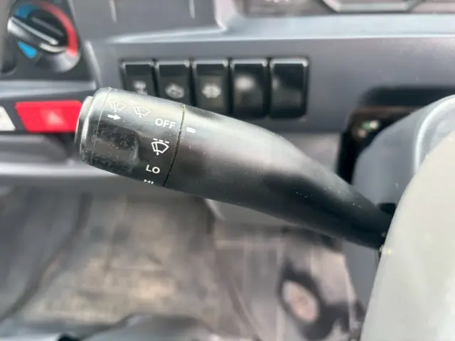 いすゞ エルフ TKG-NHS85A(4WD)の写真18