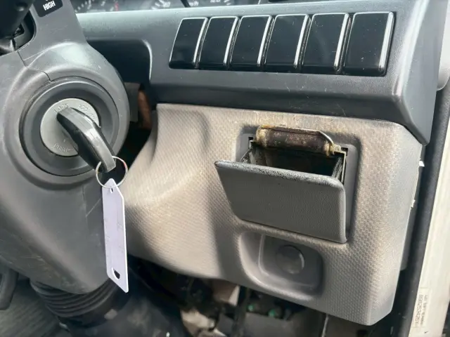 いすゞ エルフ TKG-NHS85A(4WD)の写真20