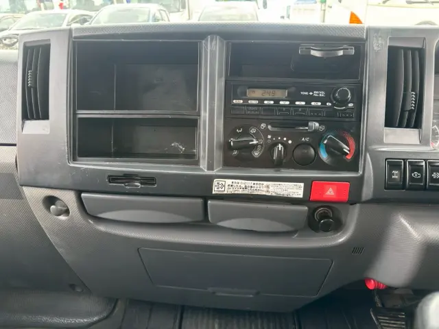 いすゞ エルフ TKG-NHS85A(4WD)の写真23