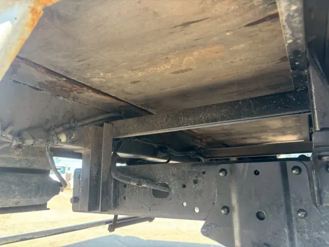 日産 アトラス TKG-SZ5F24(4WD)の写真9