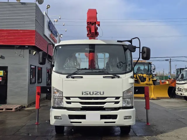 いすゞ フォワード TKG-FRR90S1(2WD)の写真3