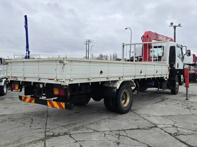 いすゞ フォワード TKG-FRR90S1(2WD)の写真9