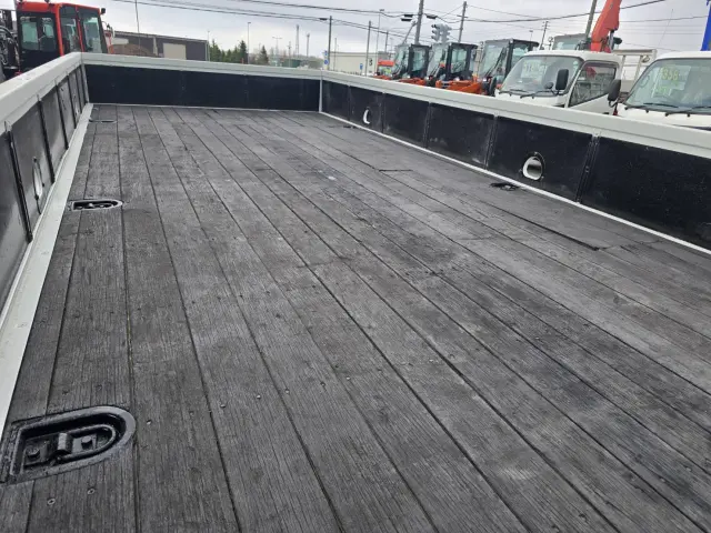 いすゞ フォワード TKG-FRR90S1(2WD)の写真13