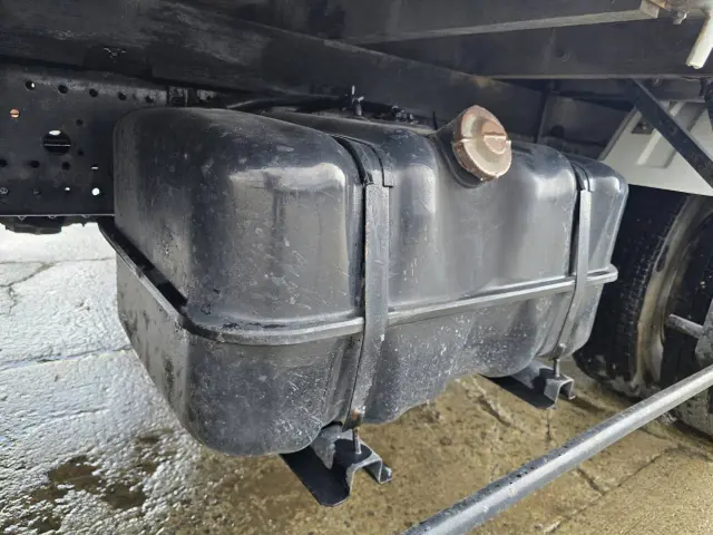 いすゞ フォワード TKG-FRR90S1(2WD)の写真18