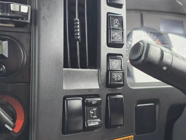 いすゞ フォワード TKG-FRR90S1(2WD)の写真31