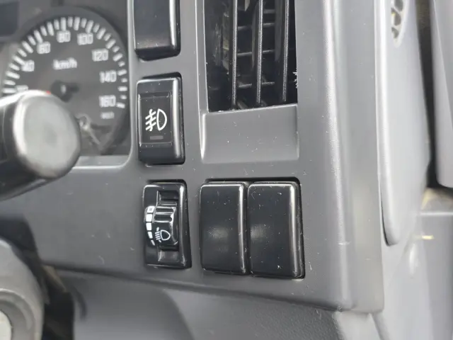 いすゞ フォワード TKG-FRR90S1(2WD)の写真32