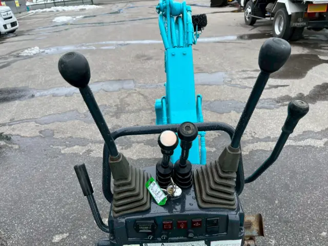 IHI 油圧ショベル8VX 不明の写真20