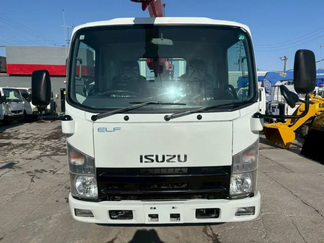 いすゞ エルフ TKG-NMR85AN(2WD)の写真2