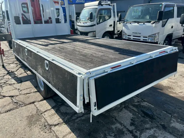 いすゞ エルフ TKG-NMR85AN(2WD)の写真11