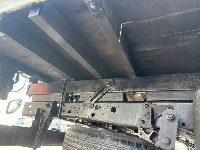 いすゞ エルフ TKG-NMR85AN(2WD)の写真13