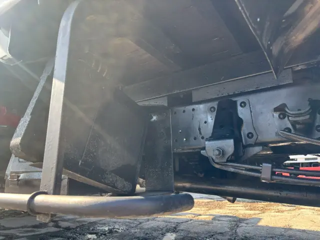 いすゞ エルフ TKG-NMR85AN(2WD)の写真16