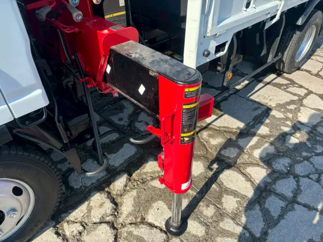 いすゞ エルフ TKG-NMR85AN(2WD)の写真20