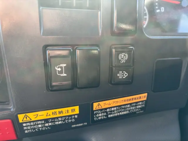 いすゞ エルフ TKG-NMR85AN(2WD)の写真28