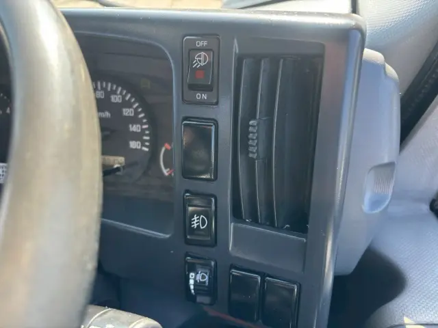 いすゞ エルフ TKG-NMR85AN(2WD)の写真31