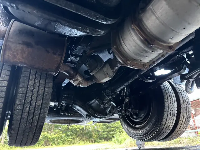 いすゞ エルフ PB-NKR81N(2WD)の写真36