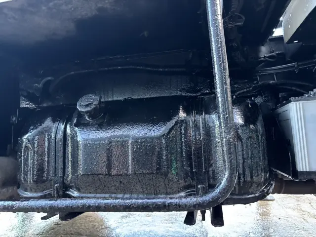 いすゞ エルフ PB-NKR81N(2WD)の写真37