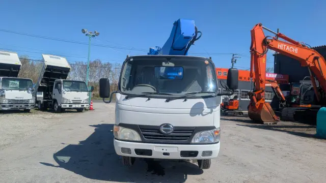 日野 デュトロ BDG-XZU368M(4WD)の写真2