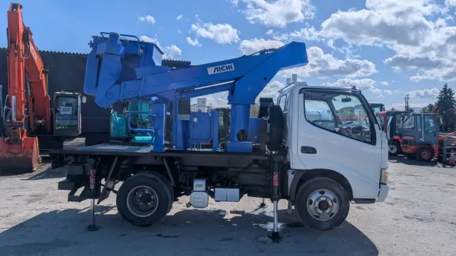 日野 デュトロ BDG-XZU368M(4WD)の写真4