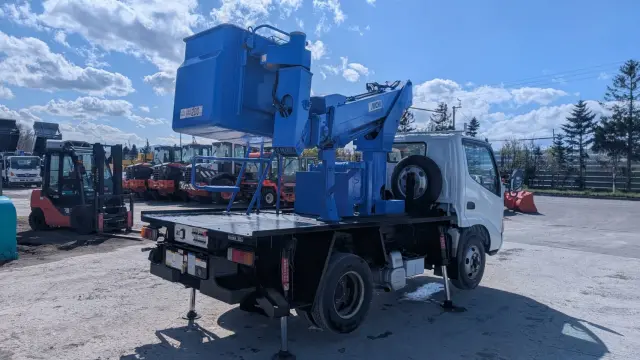 日野 デュトロ BDG-XZU368M(4WD)の写真5