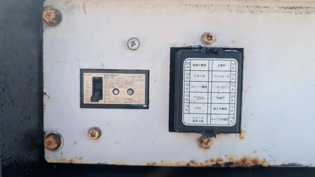 日野 デュトロ BDG-XZU368M(4WD)の写真20