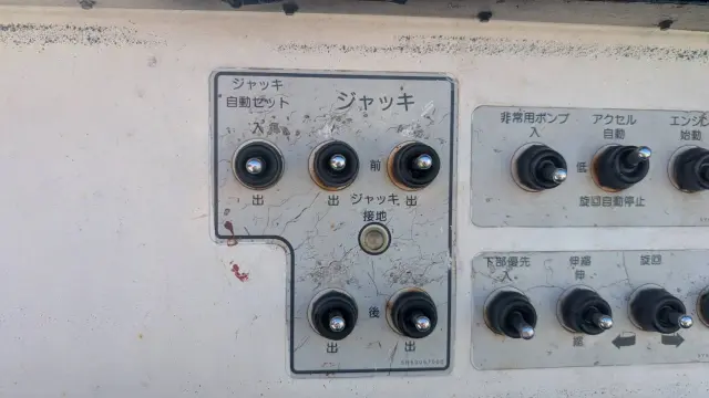 日野 デュトロ BDG-XZU368M(4WD)の写真21