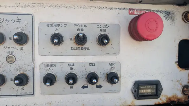 日野 デュトロ BDG-XZU368M(4WD)の写真22