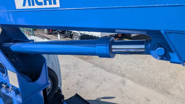 日野 デュトロ BDG-XZU368M(4WD)の写真28