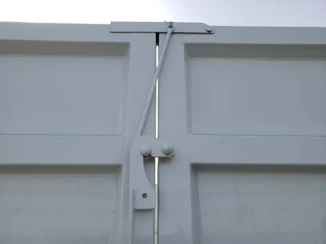 いすゞ フォワード SKG-FRR90S1(2WD)の写真13