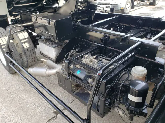 いすゞ フォワード SKG-FRR90S1(2WD)の写真19