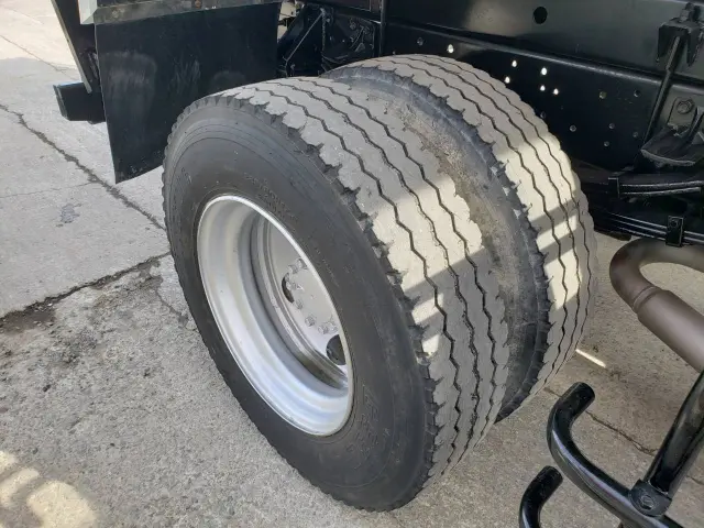 いすゞ フォワード SKG-FRR90S1(2WD)の写真23