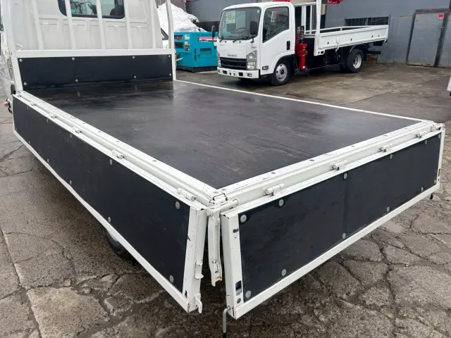 いすゞ エルフ TPG-NHS85AN(4WD)の写真11