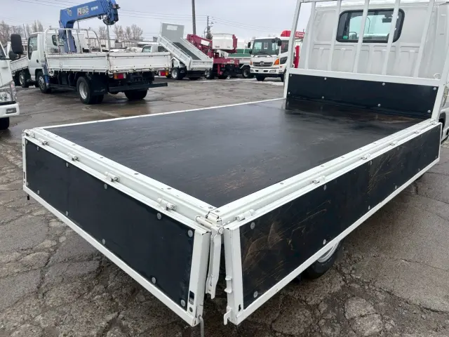 いすゞ エルフ TPG-NHS85AN(4WD)の写真12