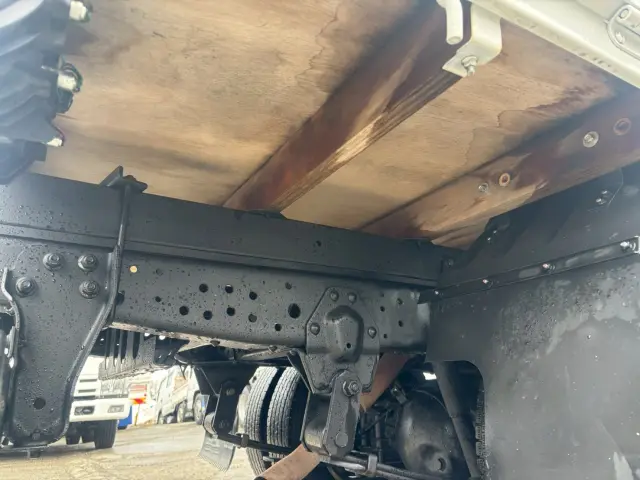 いすゞ エルフ TPG-NHS85AN(4WD)の写真13