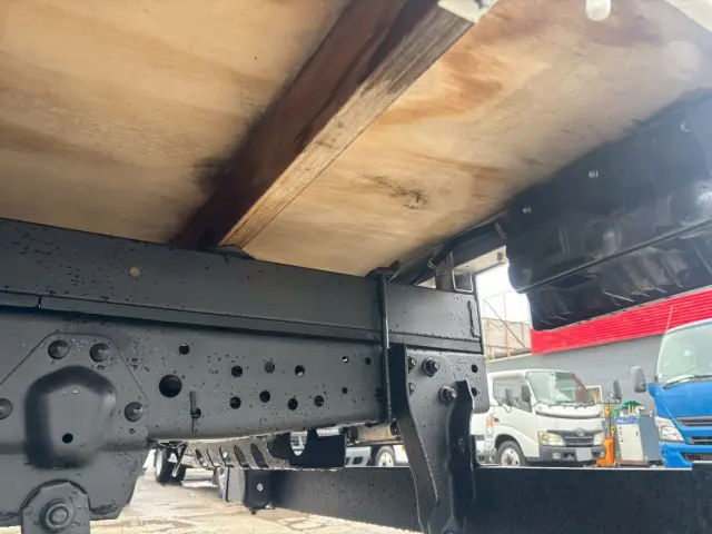 いすゞ エルフ TPG-NHS85AN(4WD)の写真15