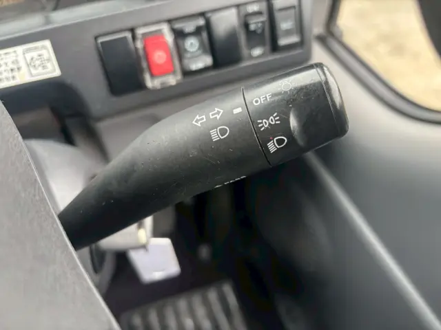 いすゞ エルフ TPG-NHS85AN(4WD)の写真24