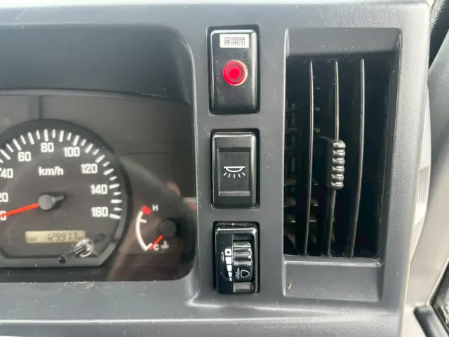 いすゞ エルフ TPG-NHS85AN(4WD)の写真25