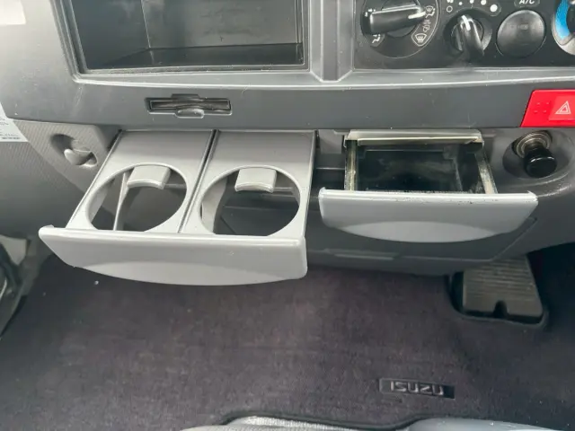 いすゞ エルフ TPG-NHS85AN(4WD)の写真28