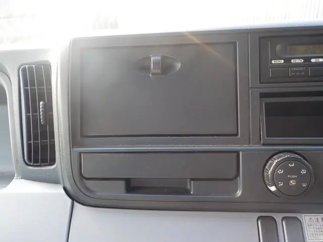 三菱 キャンター TKG-FEB50(2WD)の写真41
