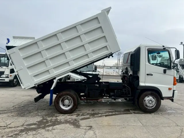 日野 レンジャー TKG-FC9JCAP(2WD)の写真4