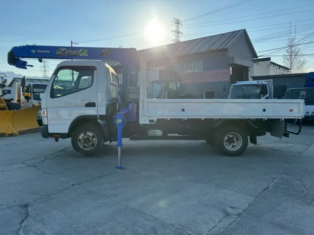 三菱 キャンター TPG-FEB50(2WD)の写真5