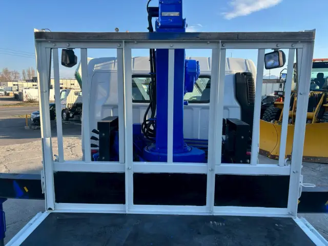 三菱 キャンター TPG-FEB50(2WD)の写真9