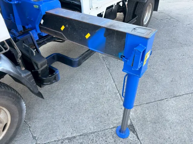 三菱 キャンター TPG-FEB50(2WD)の写真24