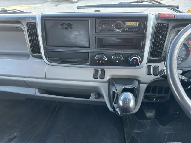 三菱 キャンター TPG-FEB50(2WD)の写真34