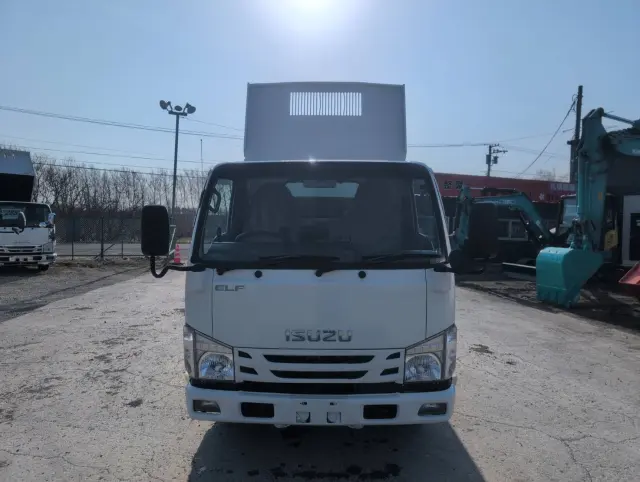 いすゞ エルフ TKG-NJS85AN(4WD)の写真2